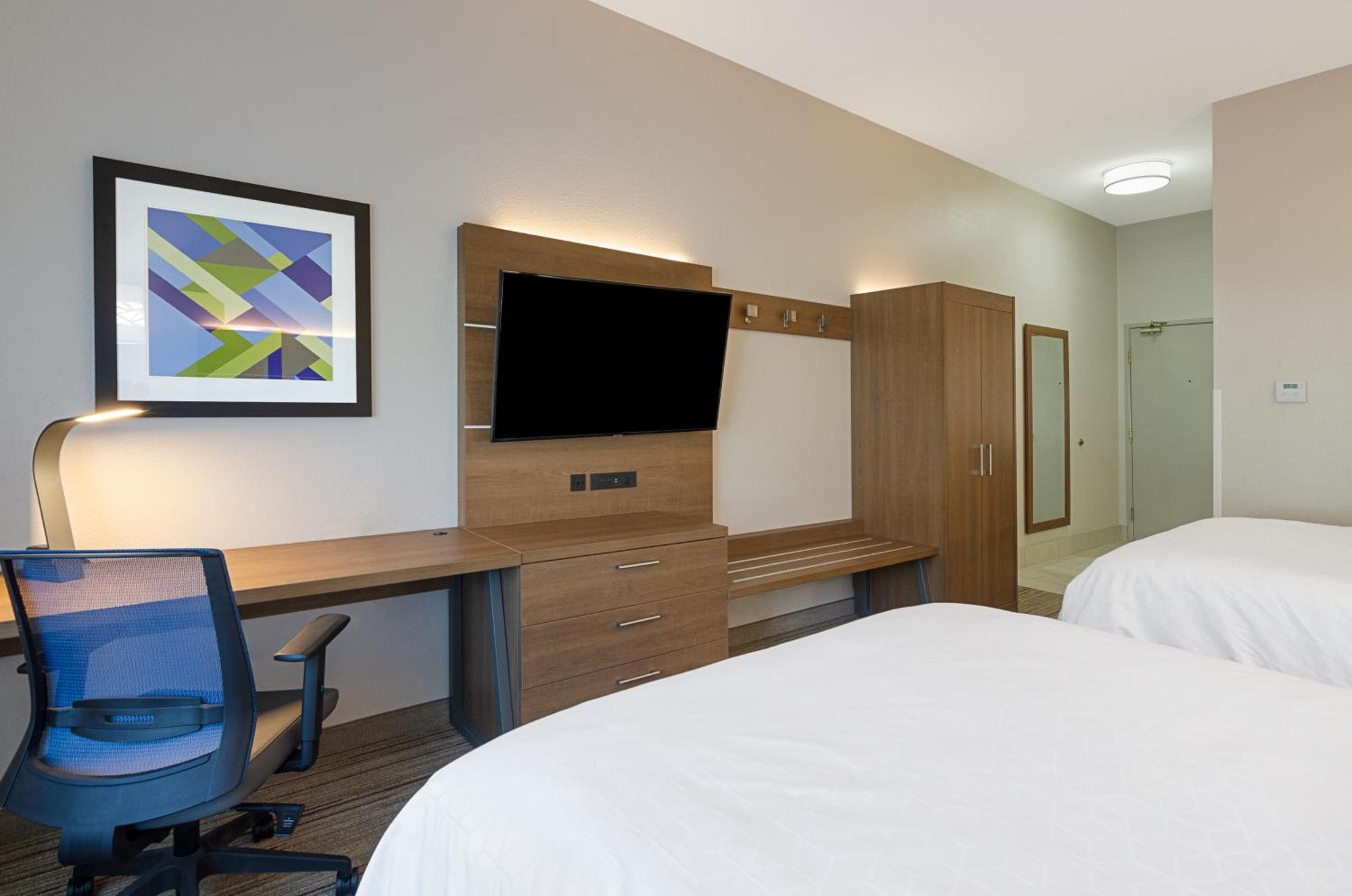 Holiday Inn Express Hotel & Suites Weston By Ihg Exterior photo